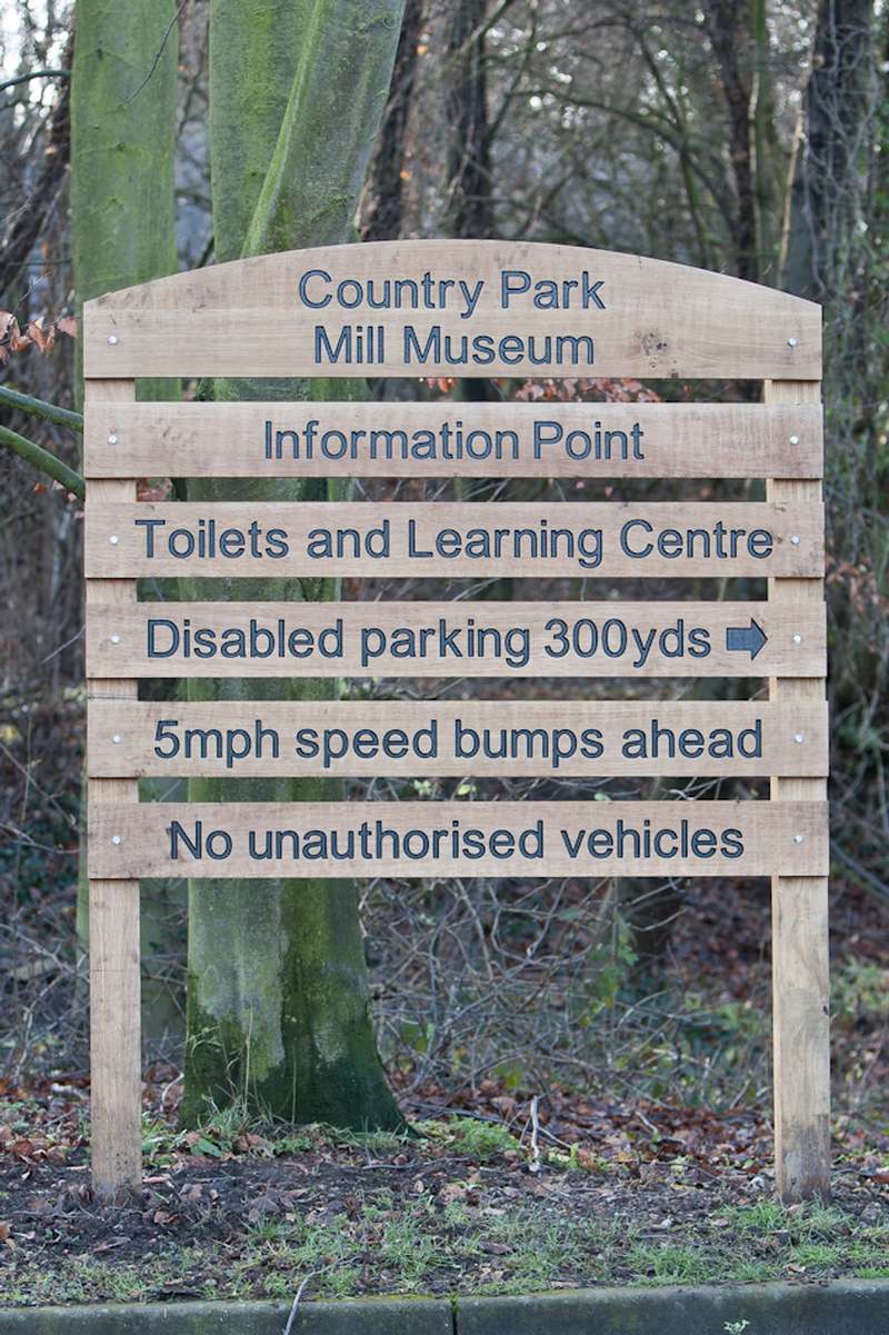 country park tiered signage